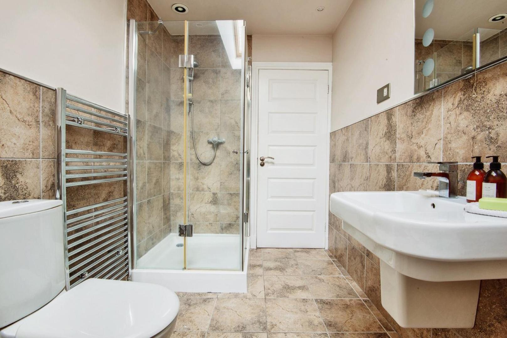 Charming 2 Bedroom Flat In The Heart Of Kirriemuir Zewnętrze zdjęcie