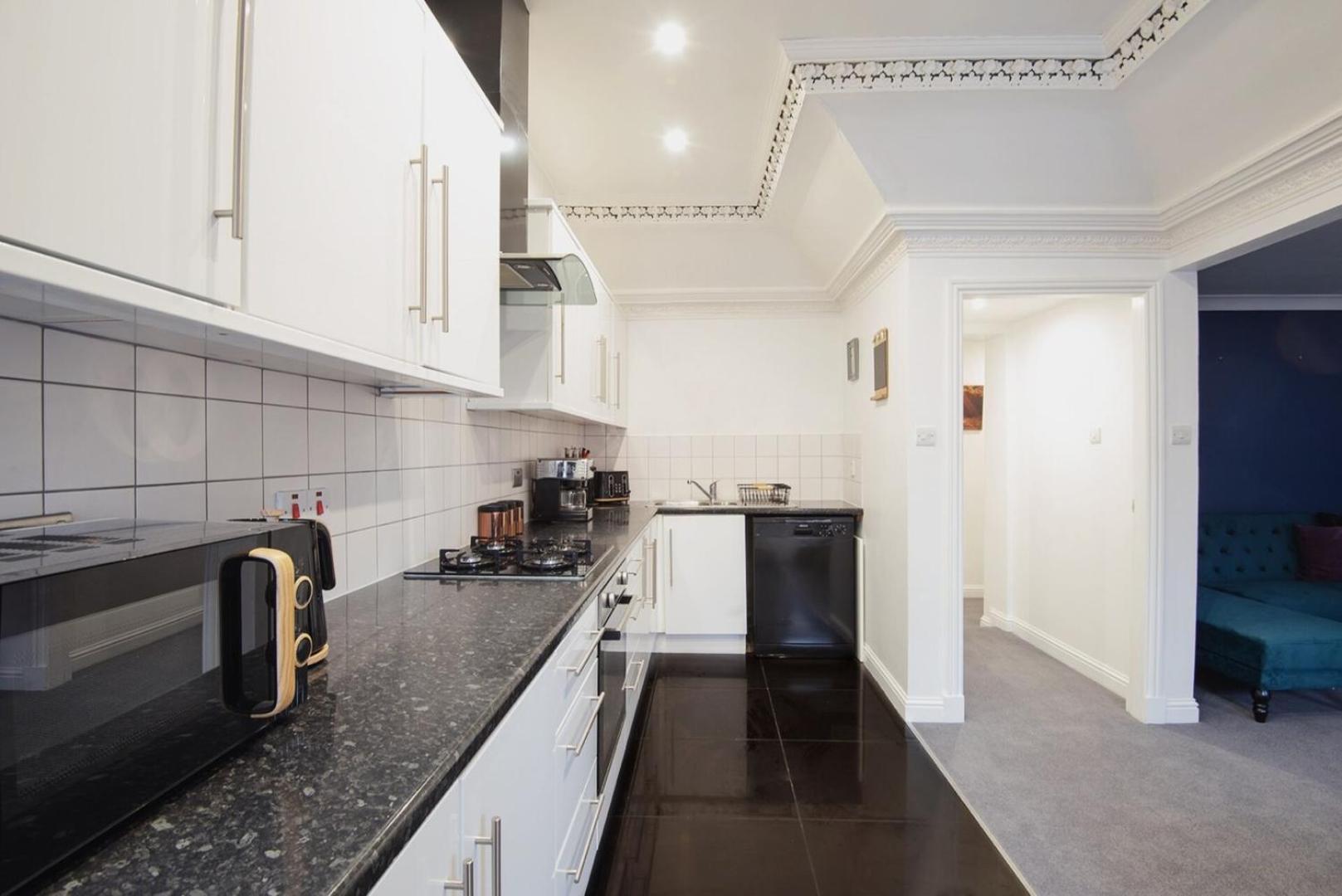 Charming 2 Bedroom Flat In The Heart Of Kirriemuir Zewnętrze zdjęcie